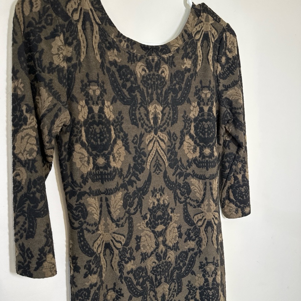 A Pea in a Pod Willow and Clay Maternity Damask-Print Sheath Dress - Picture 4 of 7